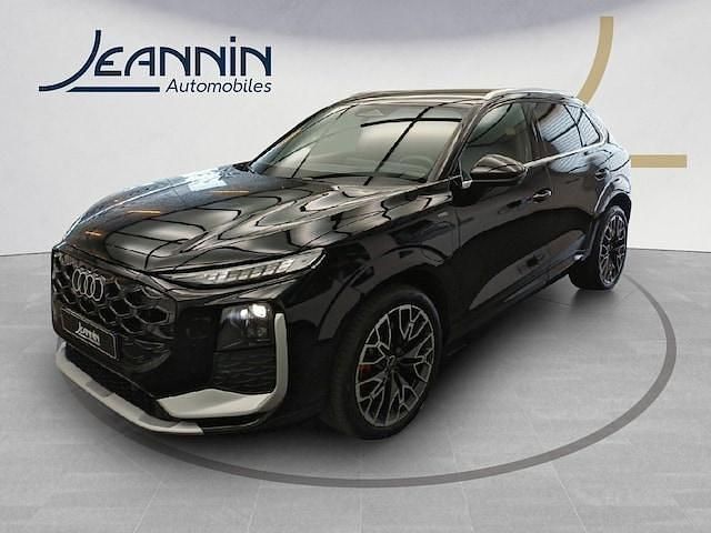 Noir mythe métallisé Utilisé 2026 Audi Q3 Design SUV | 71 900 € - Image 1/4