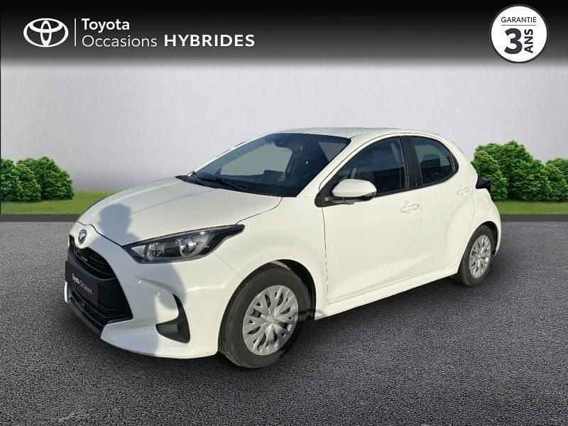 Blanc Occasion 2023 Toyota Yaris Hybrid Berline | 17 900 € (Bon prix) - Image 1/4