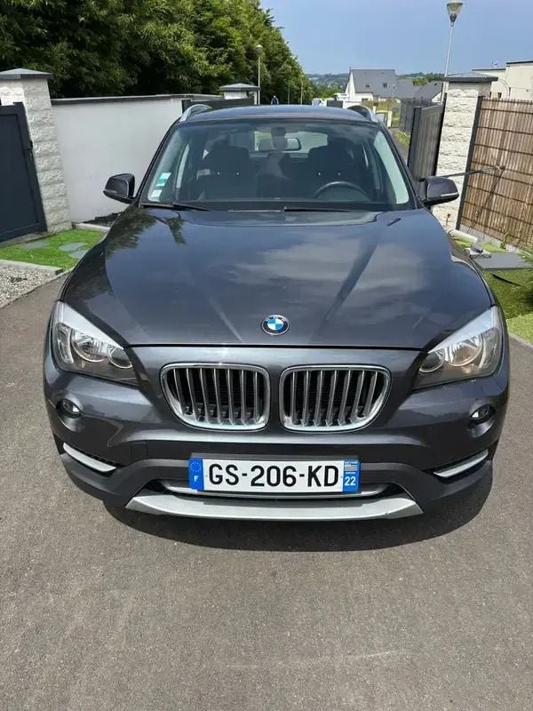 Gris Utilisé 2012 BMW X1 xLine SUV | 10 900 € - Image 1/4