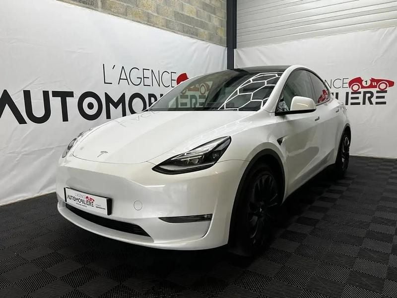Blanc Occasion 2023 Tesla Model Y Long Range AWD SUV | 32 990 € (Prix juste) - Image 1/4