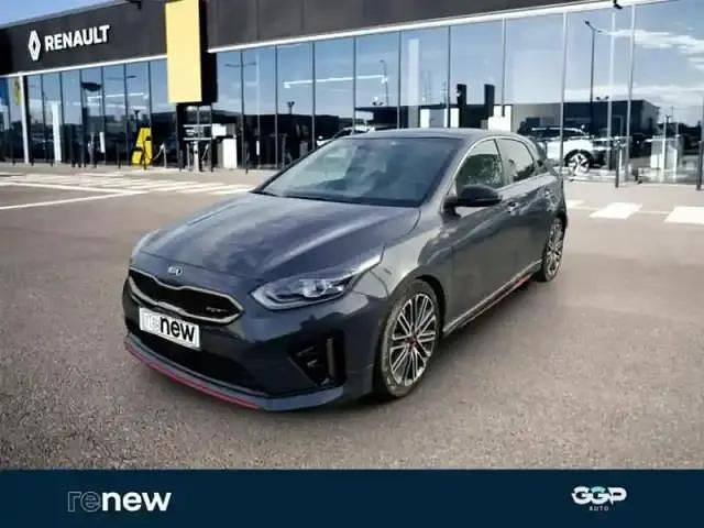 Gris Utilisé 2020 Kia Ceed GT Berline | 19 299 € - Image 1/4