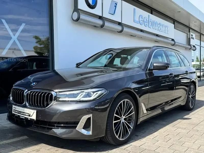 Gris Utilisé 2022 BMW 540 Break | 57 990 € (Super prix) - Image 1/4