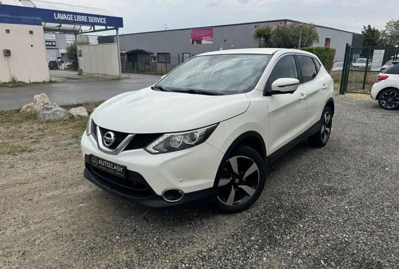 Blanc Utilisé 2017 Nissan Qashqai N-Connecta SUV | 9 990 € (Prix juste) - Image 1/4