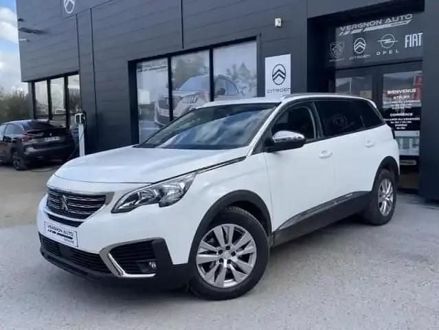 Blanc Occasion 2019 Peugeot 5008 Style SUV | 18 470 € (Bon prix) - Image 1/4