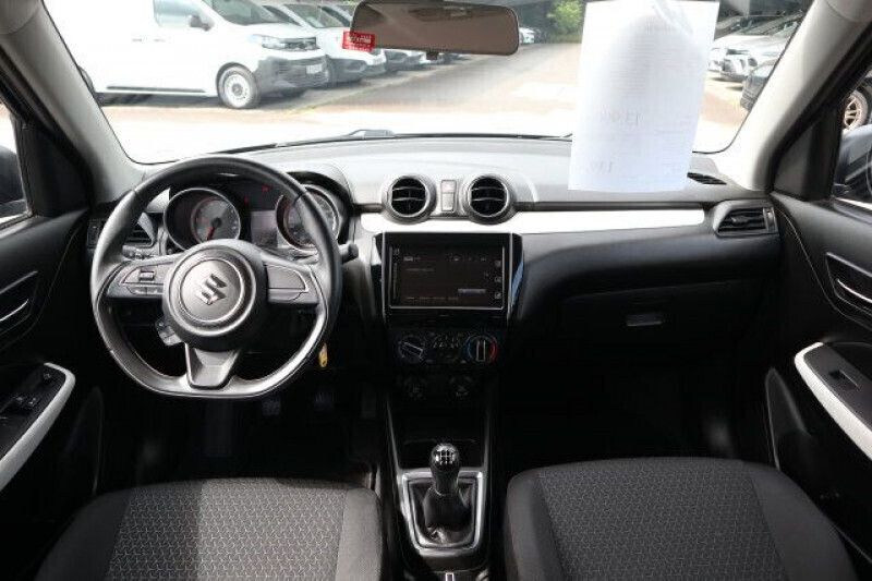 Image 2/4