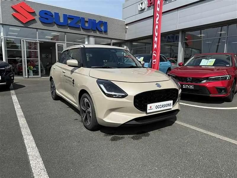 Beige Nouvelle 2025 Suzuki Swift Berline | 20 490 € (Prix juste) - Image 1/4