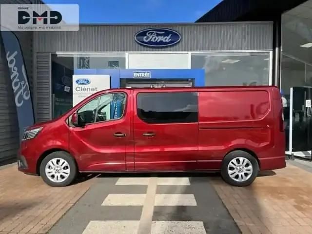 Occasion Renault Trafic 2024 Rouge Monospace