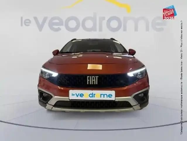Occasion Fiat Tipo Cross 2023 Orange paprika métallisé Break