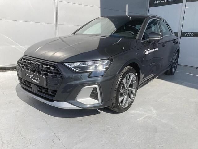 Gris manhattan métallisé Utilisé 2025 Audi A3 e-tron Design Citadine | 53 321 € - Image 1/4