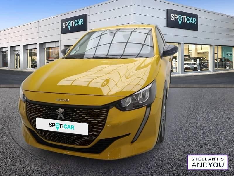Utilisé 2022 Peugeot e-208 Allure Citadine | 16 790 € (Prix juste) - Image 1/4