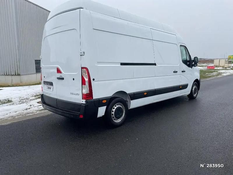 Occasion Renault Master 2024 Blanc Berline