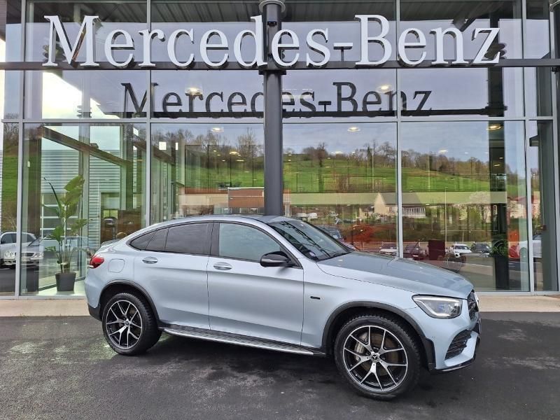 Gris Utilisé 2021 Mercedes GLC300 SUV | 48 990 € (Prix cher) - Image 1/3