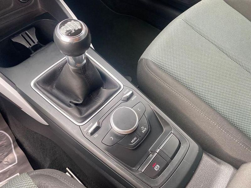 Occasion Audi Q2 Design 116 ch (85 kW) 2019 Blanc glacier métal SUV