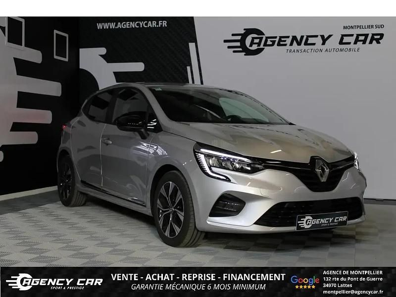 Gris Utilisé 2023 Renault Clio V Evolution Berline | 14 490 € (Prix juste) - Image 1/4