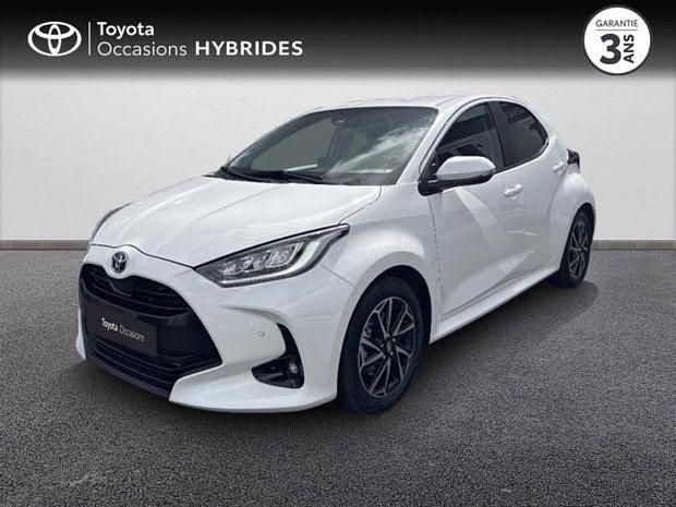 Blanc Utilisé 2022 Toyota Yaris Hybrid Design | 19 990 € (Super prix) - Image 1/4