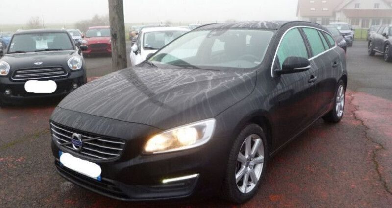 Utilisé 2018 Volvo V60 Business Edition Break | 18 950 € (Prix juste) - Image 1/4
