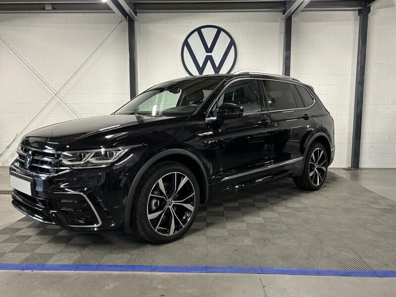 Noir Utilisé 2024 VW Tiguan Allspace R-line SUV | 51 690 € (Prix cher) - Image 1/4