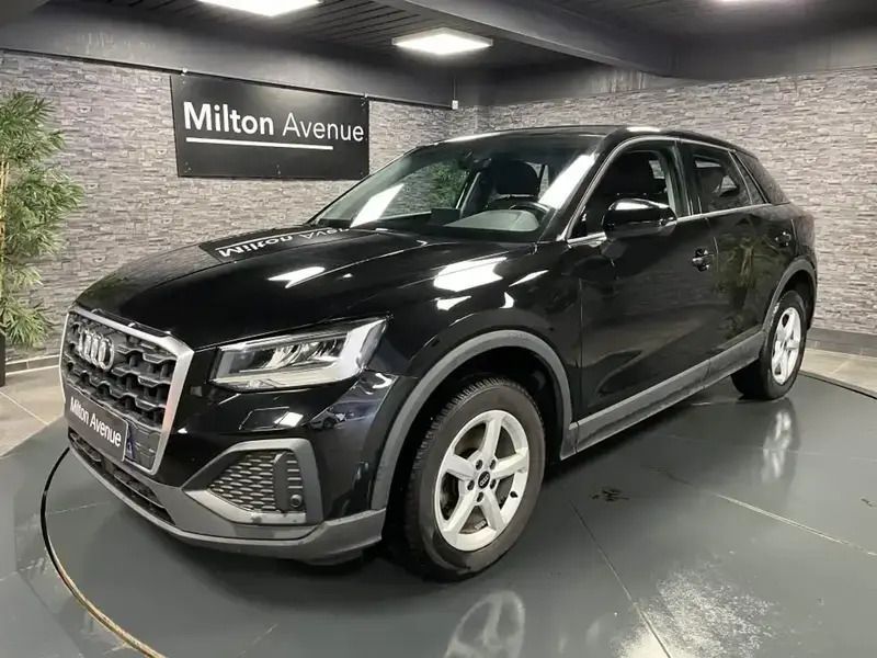 Noir Utilisé 2022 Audi Q2 Business SUV | 23 990 € (Prix juste) - Image 1/4