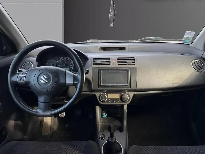 Occasion Suzuki Swift GL 92 ch (67 kW) 2006 Bleu Citadine