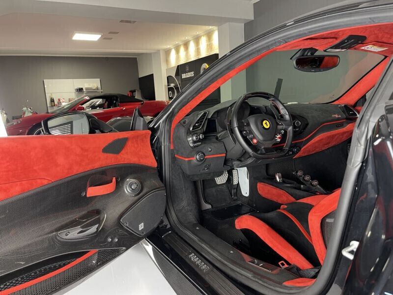 Occasion Ferrari 488 721 ch (530 kW) 2019 Noir Cabriolet