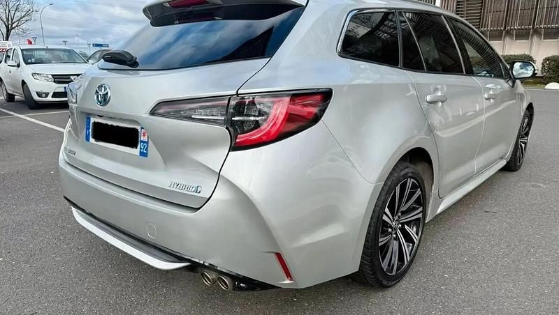 Occasion Toyota Corolla Design 185 ch (136 kW) 2022 Gris Break