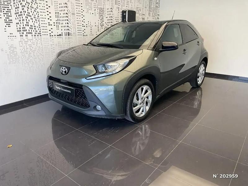 Beige Utilisé 2023 Toyota Aygo Design Citadine | 15 490 € (Prix juste) - Image 1/4