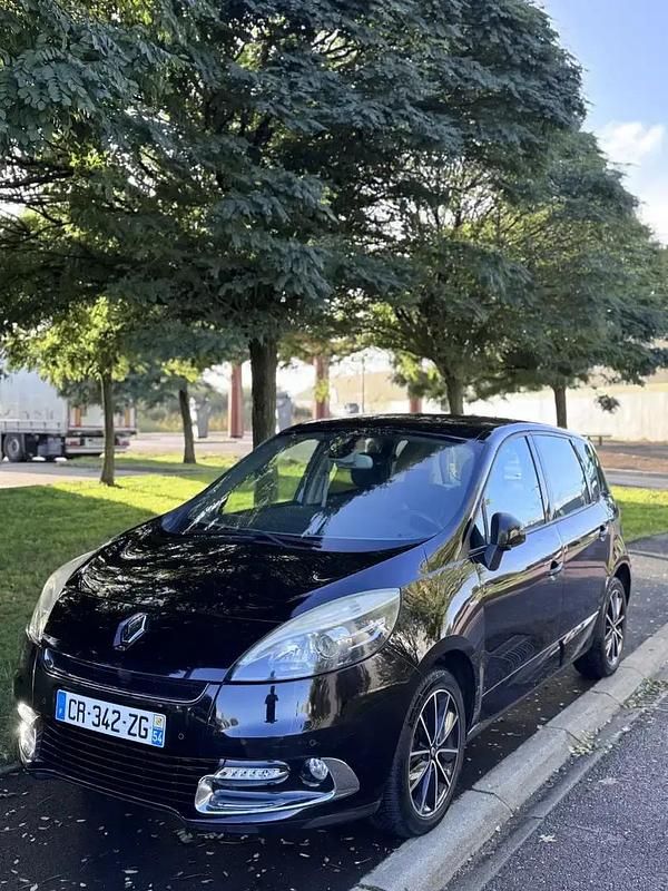 Utilisé 2013 Renault Scénic III Bose Edition Monospace | 4 900 € (Super prix) - Image 1/4
