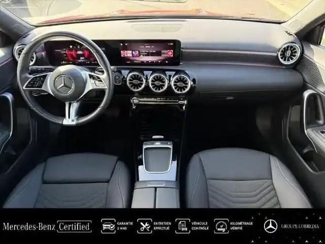 Occasion Mercedes A180 Progressive 137 ch (100 kW) 2023 Rouge patagonie métallisé manufaktur Berline