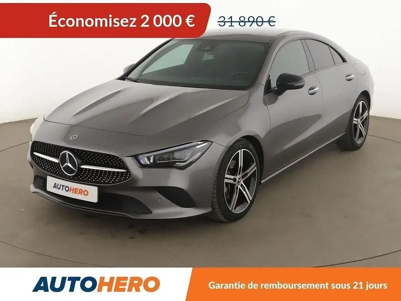 Gris Utilisé 2022 Mercedes CLA200 Progressive Berline | 29 890 € (Prix juste) - Image 1/2