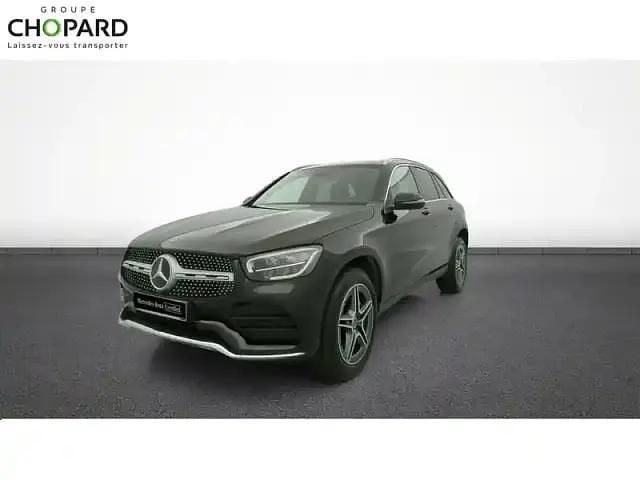 Obsidian black metallic paint Utilisé 2021 Mercedes GLC300 | 41 990 € (Bon prix) - Image 1/4