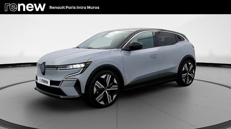 Gris Utilisé 2023 Renault Mégane Iconic Berline | 26 990 € (Prix juste) - Image 1/4