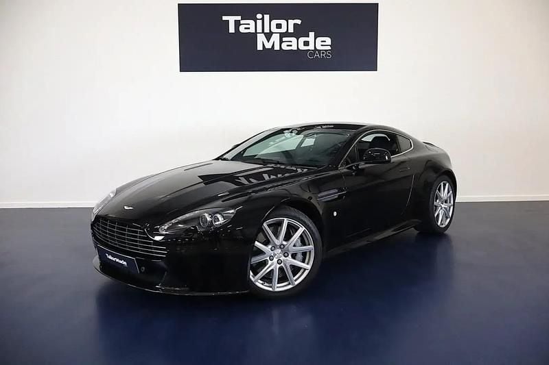 Utilisé 2011 Aston Martin V8 Coupé | 72 900 € - Image 1/4
