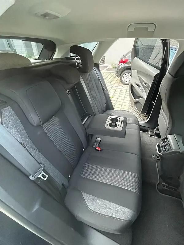 Image 2/4