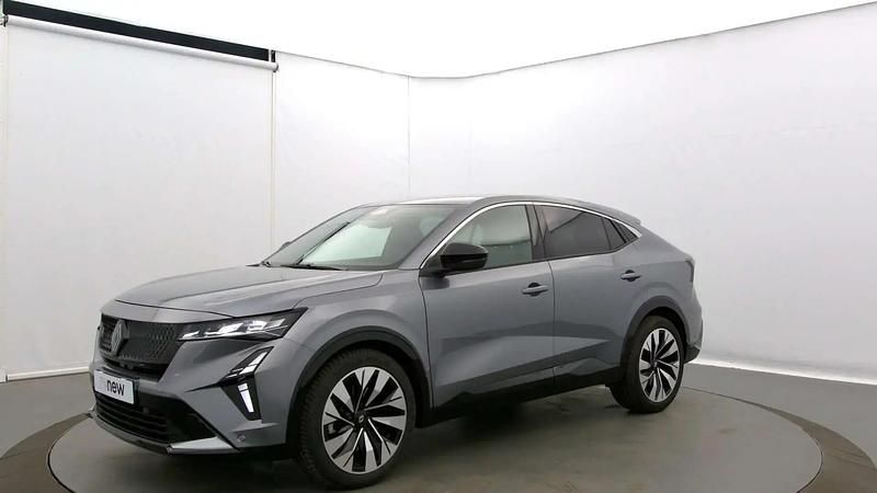 Gris Utilisé 2025 Renault Rafale Techno SUV | 40 990 € (Prix juste) - Image 1/4