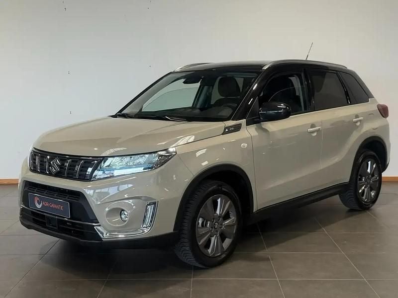 Beige Utilisé 2023 Suzuki Vitara SUV | 27 990 € (Prix assez cher) - Image 1/4