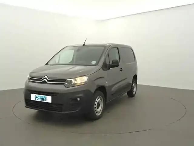 Gris Occasion 2023 Citroën Berlingo Monospace | 17 990 € - Image 1/4