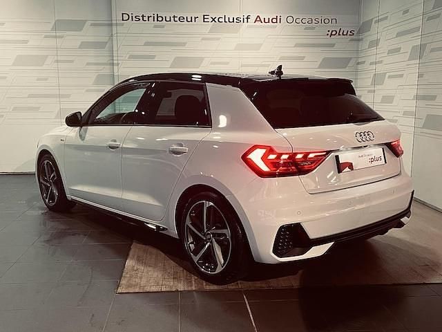 Occasion Audi A1 Sportback S-line plus 116 ch (85 kW) 2025 Blanc glacier métallisé noir mythe métallisé Citadine