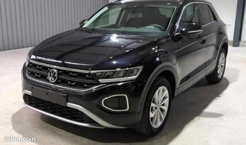 Noir Nouvelle 2025 VW T-Roc Life SUV | 32 590 € (Super prix) - Image 1/4