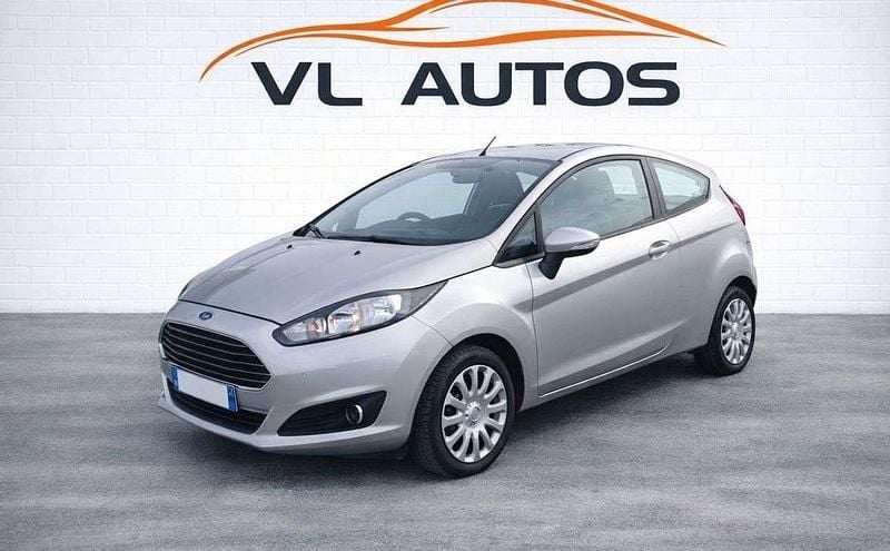 Occasion Ford Fiesta 61 ch (44 kW) 2015 Gris Citadine