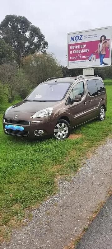 Occasion 2013 Peugeot Partner Tepee Family Monospace | 7 200 € - Image 1/4