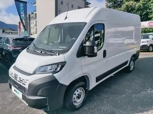 Blanc Nouvelle 2025 Fiat Ducato S Van | 30 200 € (Bon prix) - Image 1/4