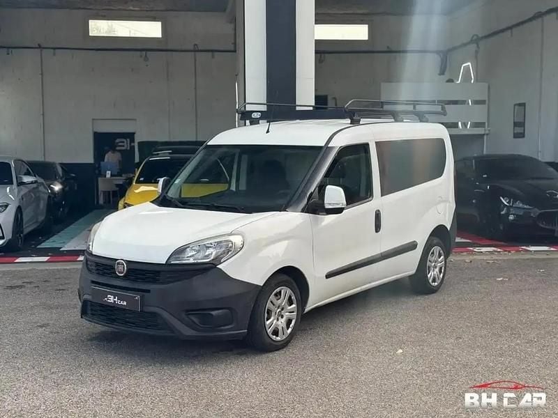 Blanc Occasion 2017 Fiat Doblò Monospace | 8 990 € (Bon prix) - Image 1/4