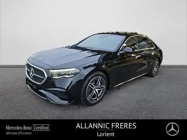Noir Utilisé 2024 Mercedes E220 AMG line Berline | 76 900 € - Image 1/4