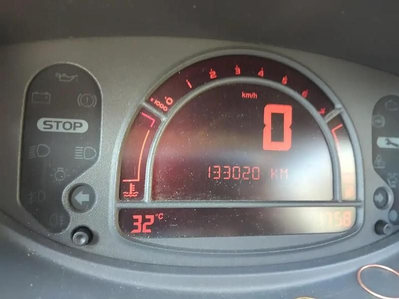 Occasion 2005 Renault Modus Dynamique Monospace | 2 800 € (Prix juste) - Image 1/4