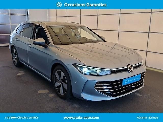 Utilisé 2024 VW Passat Elegance | 38 490 € (Prix cher) - Image 1/4