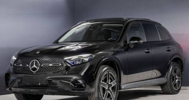 Utilisé 2023 Mercedes GLC300e AMG | 64 980 € (Prix juste) - Image 1/4