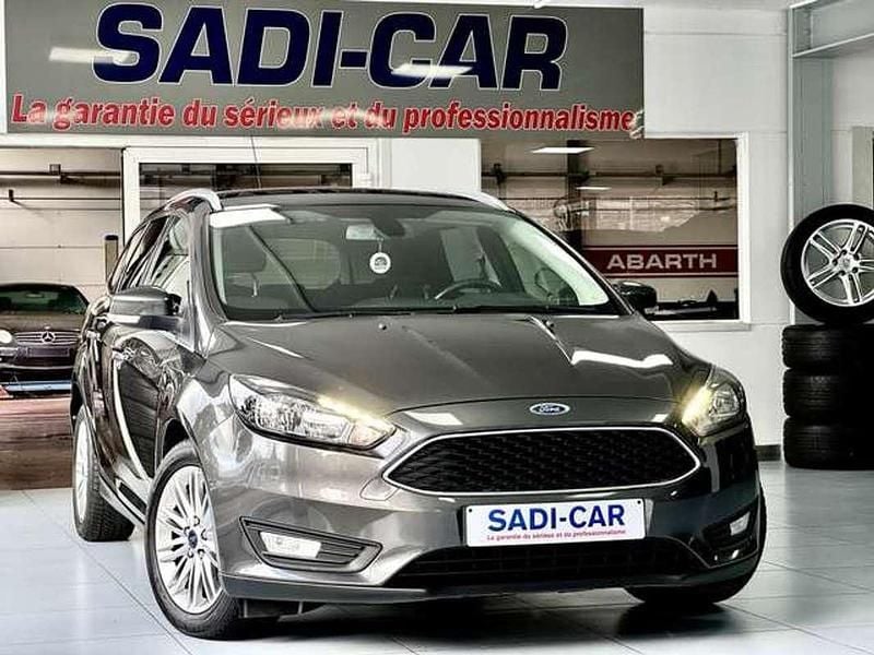 Occasion Ford Focus Cool & Connect 101 ch (74 kW) 2017 Gris Break
