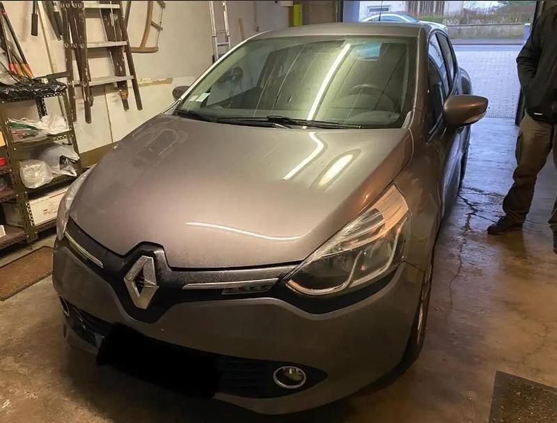 Gris Utilisé 2015 Renault Clio IV Business Berline | 11 200 € (Bon prix) - Image 1/4