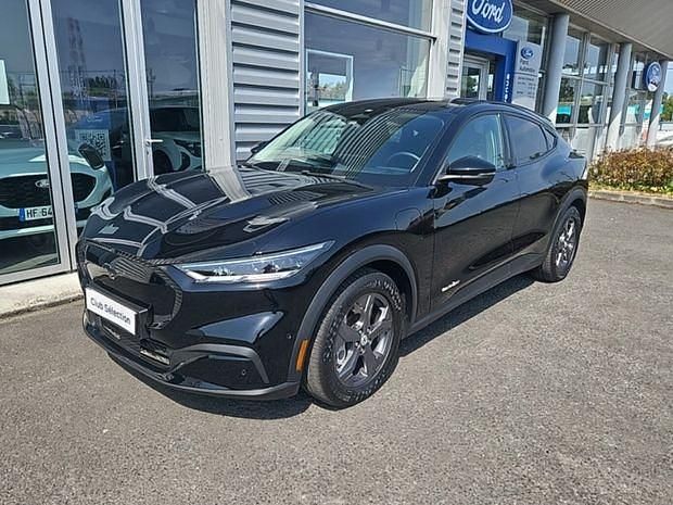 Noir Utilisé 2024 Ford Mustang Mach-E Standard Range SUV | 32 890 € (Super prix) - Image 1/4