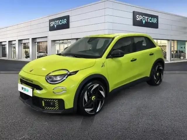Vert acide Occasion 2025 Abarth 600e Turismo SUV | 38 990 € - Image 1/4